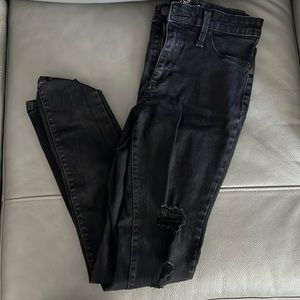 Distressed Black Skinny Jeans
